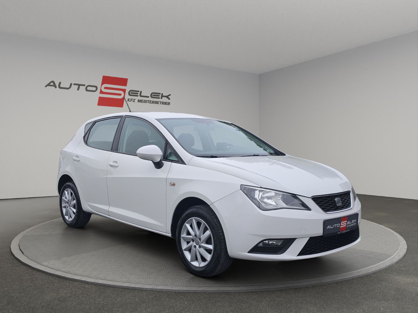 Fahrzeugabbildung SEAT Ibiza Lim. Style Viva TÜV SERVICE NEU