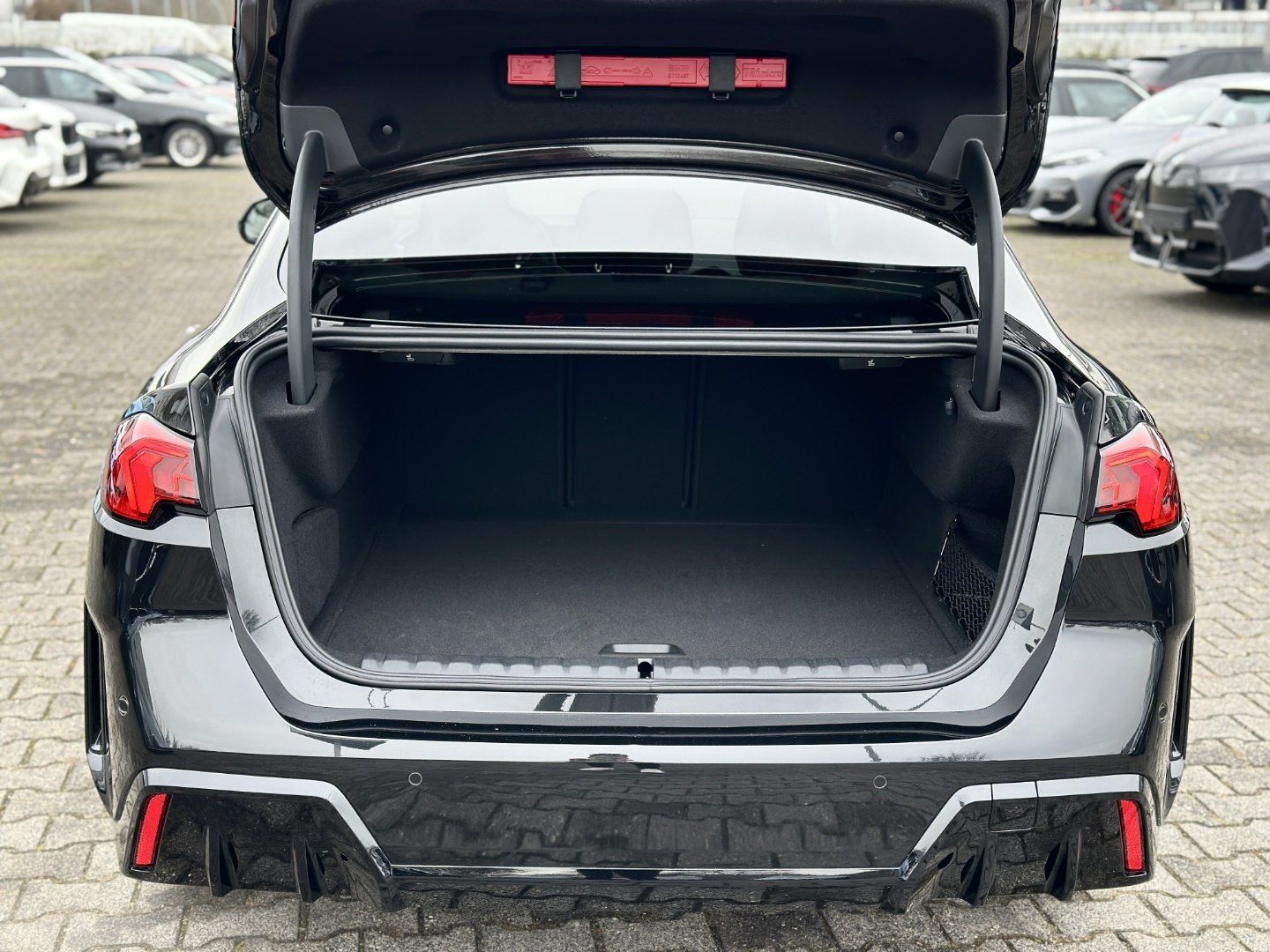 BMW 218 - Bild 11