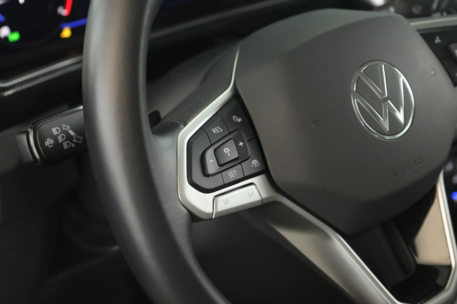 Volkswagen T-Cross 1.0 TSI DSG Style IQ Nav App ACC Kam 18", миниатюра 10