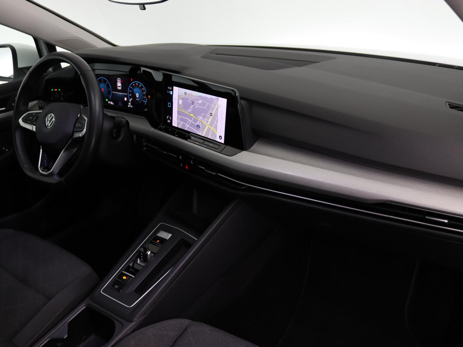 Volkswagen Golf VIII 2.0 TDI Life LED ACC NAVI SHZ PDC, миниатюра 6