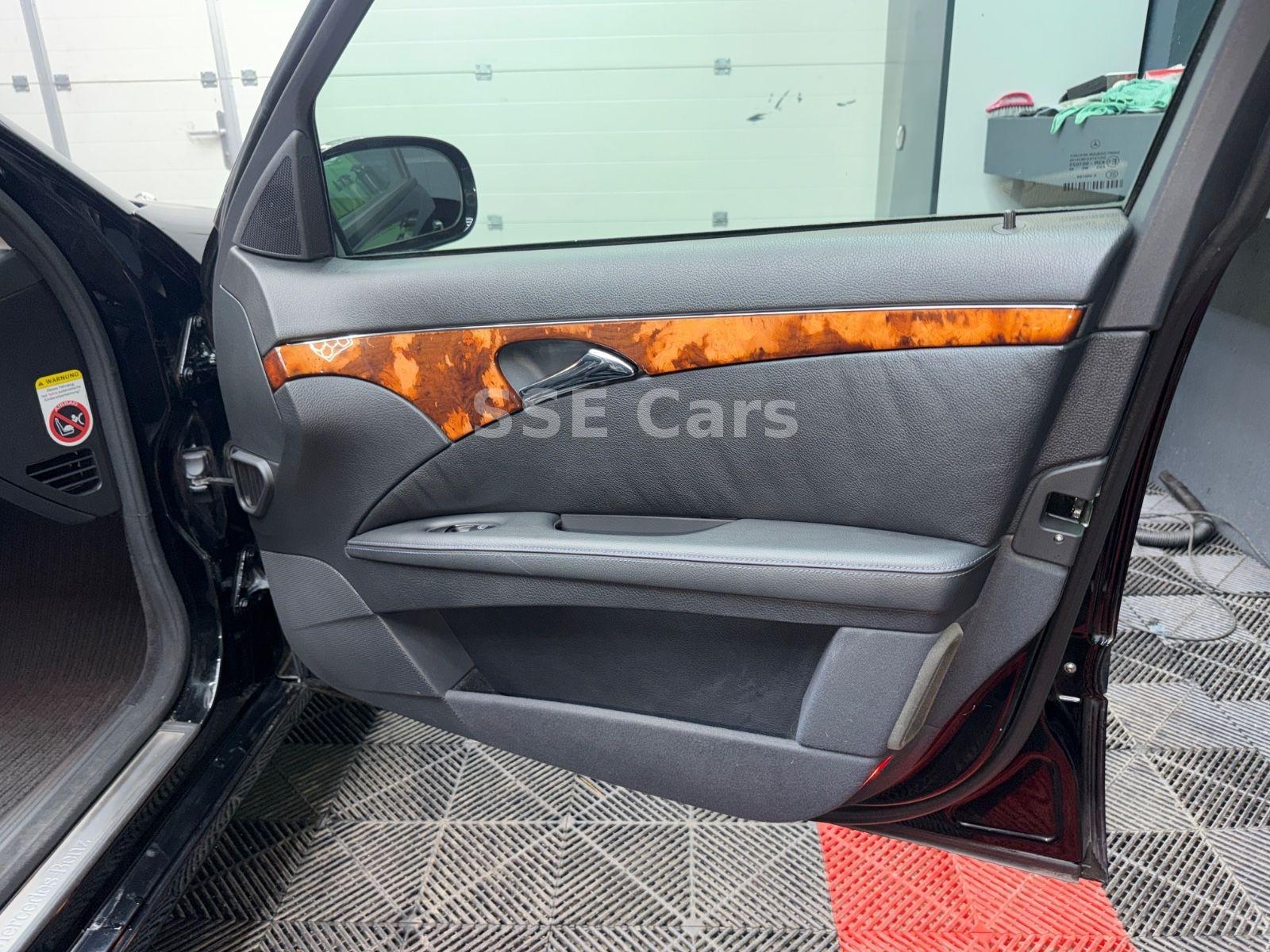Mercedes-Benz E320 2005 — photo 7