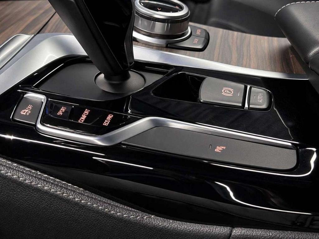 BMW 540 Luxury Line i xDrive Touring Komfortsitze HU