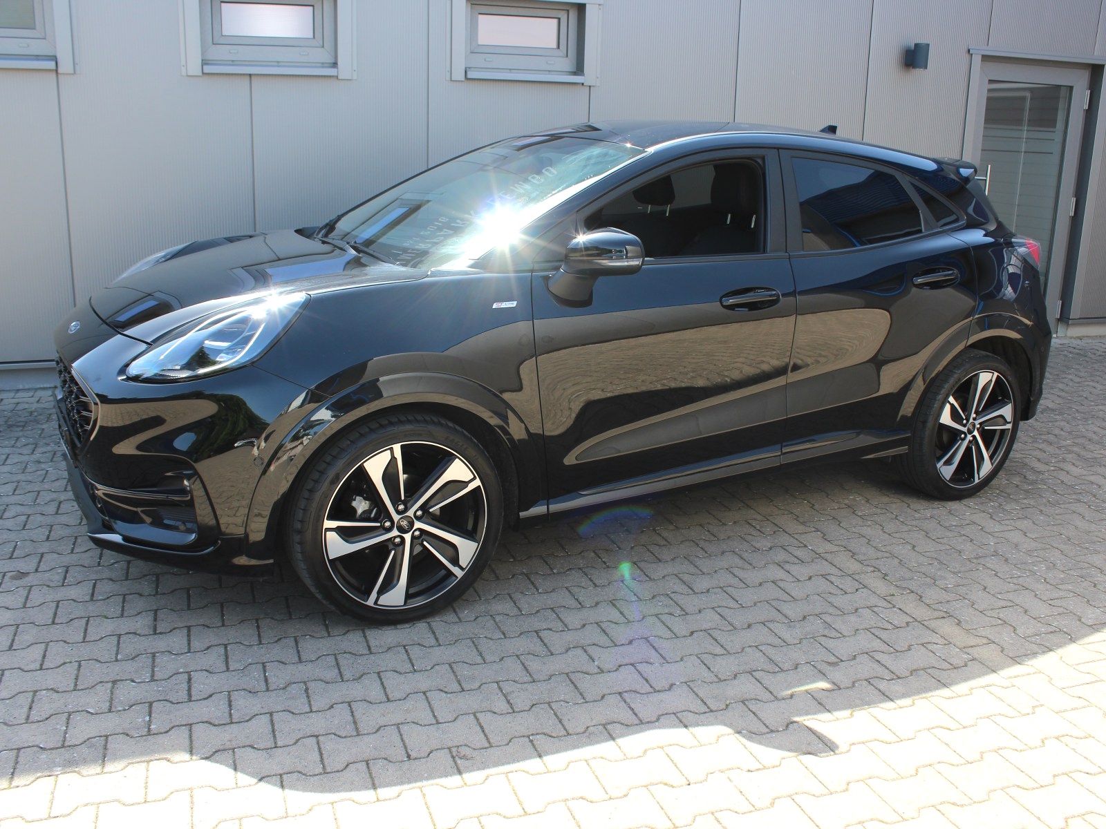 Fahrzeugabbildung Ford Puma ST-Line X 1,5 EcoBoost Mild Hybrid