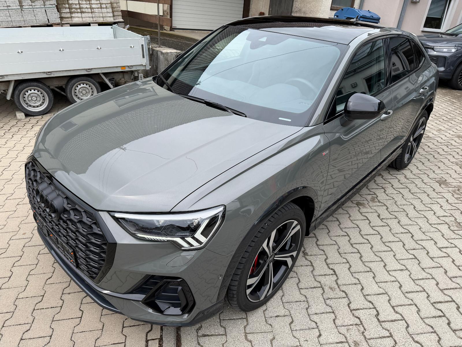 Audi Q3 Sportback 40 TFSI quattro S line, fast VOLL