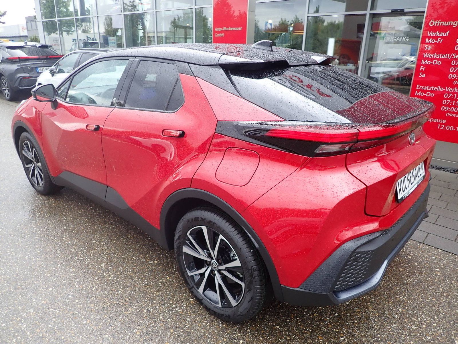 Fahrzeugabbildung Toyota C-HR 2.0 Hybrid Team Deutschland,Technikp.