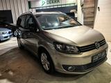 Volkswagen Touran Match Bi-Xenon/AHK/1.Hand - : Beige, mit Klimaanlage