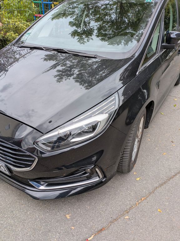 Image of Ford S-Max