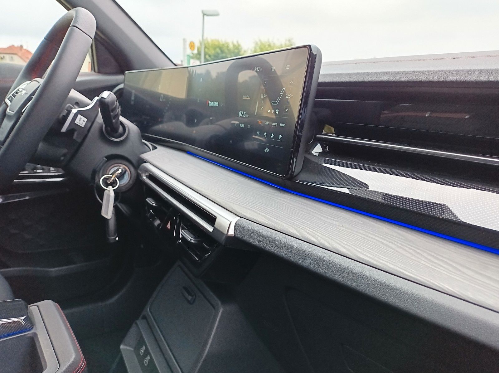 Fahrzeugabbildung KGM ACTYON+CORE+20ZOLL+SH VO+HI+AMBIENTE+KAMERA+++++
