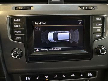 Volkswagen Golf VII Lim. Sound Start-Stopp *Navi*Kamera*