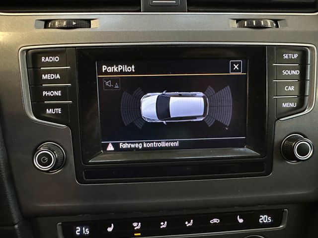 Volkswagen Golf VII Lim. Sound Start-Stopp *Navi*Kamera*