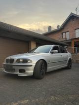 BMW e46 320i - BMW 320 aus 2000: 320i E46