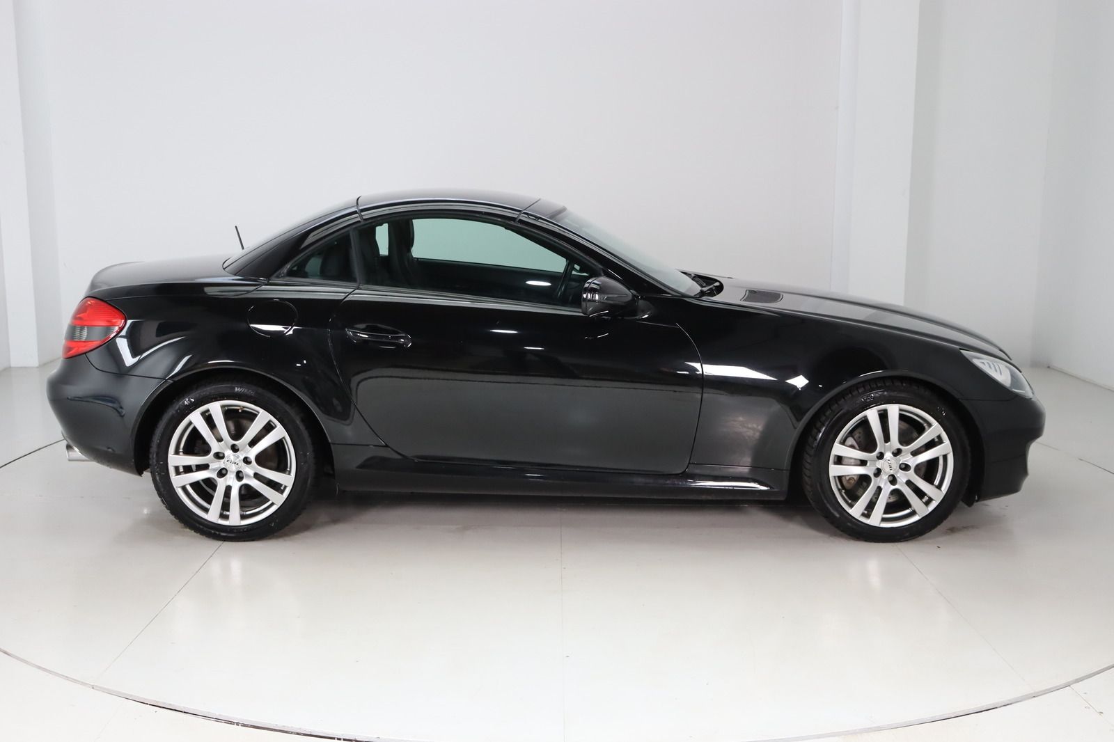 Fahrzeugabbildung Mercedes-Benz SLK 200 KOMPRESSOR * Airscarf * SHZ * Bi-Xenon