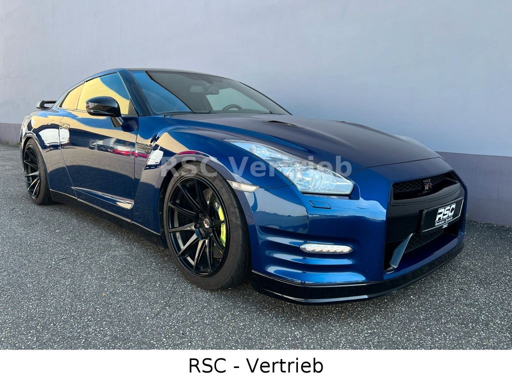 Nissan GT-R