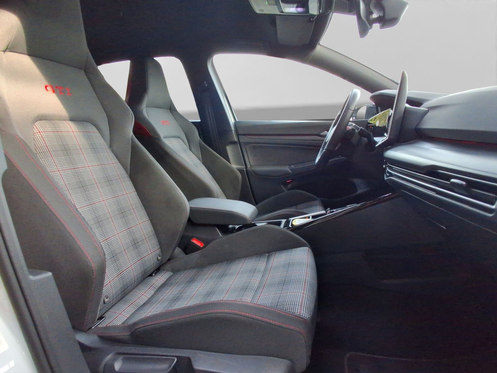 Volkswagen Golf GTI BLACK IQ.LIGHT ASSIST HuD H K foto 4