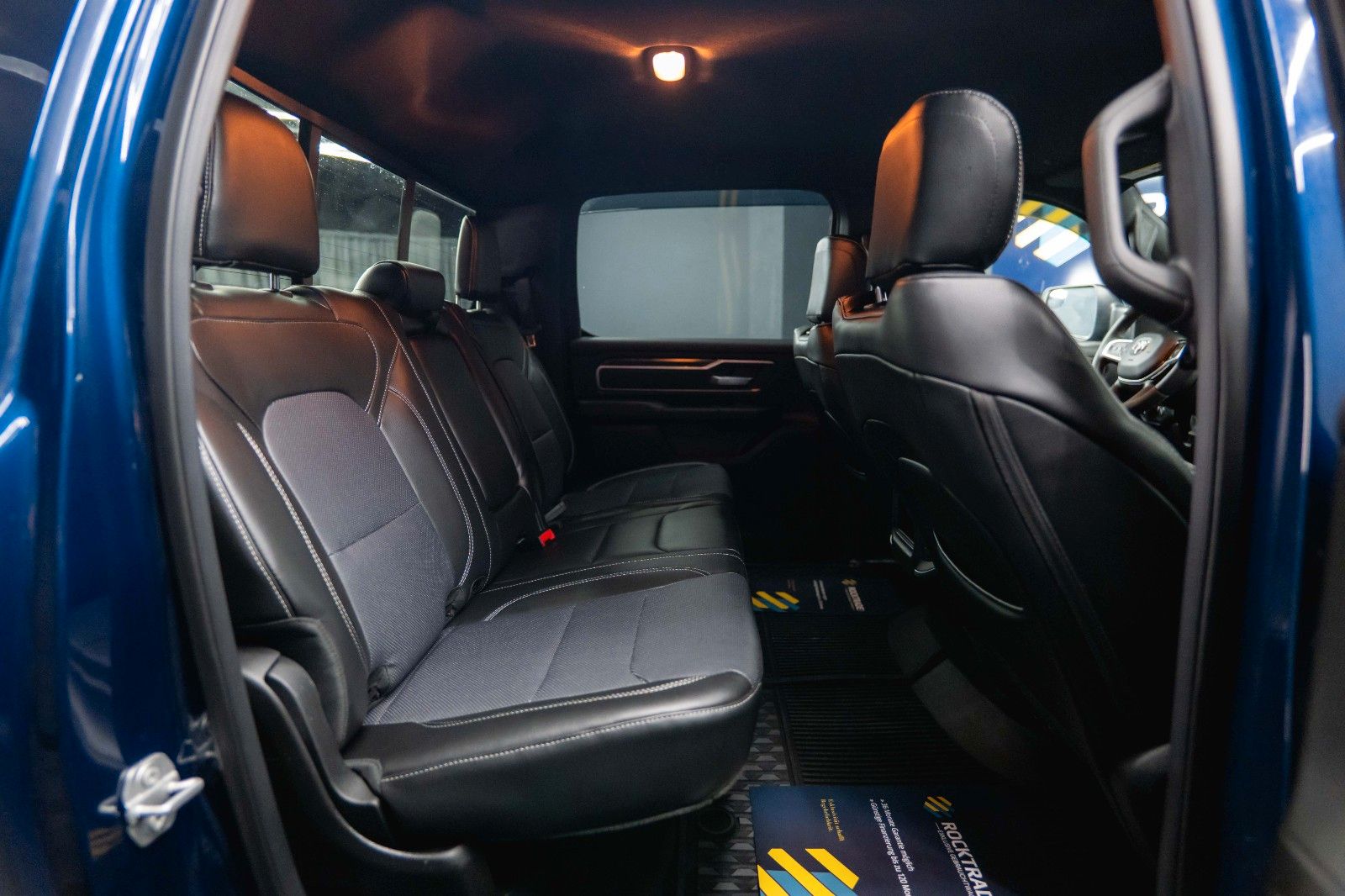 Fahrzeugabbildung Dodge RAM 5.7 V8 HEMI 4x4 OFFROAD Night Limited 19%