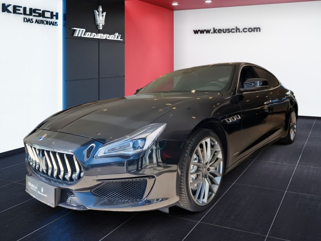 Maserati Quattroporte