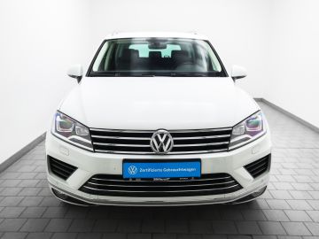 Volkswagen Touareg - 2
