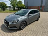 Hyundai i40 2.0 GDI*Alu*Ahk*Navi*Kamera*Shz*El.sitz* - Hyundai i40 mit Benzin-Antrieb: Kombi, 2.0