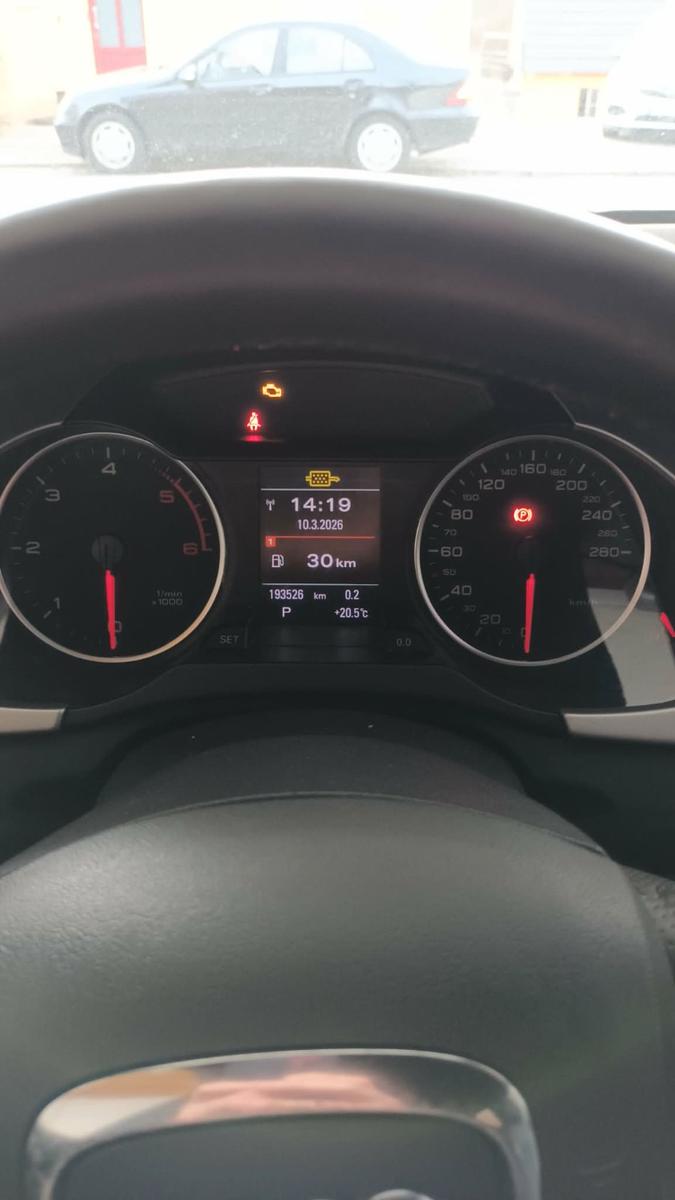 Audi A4 2011 — photo 6