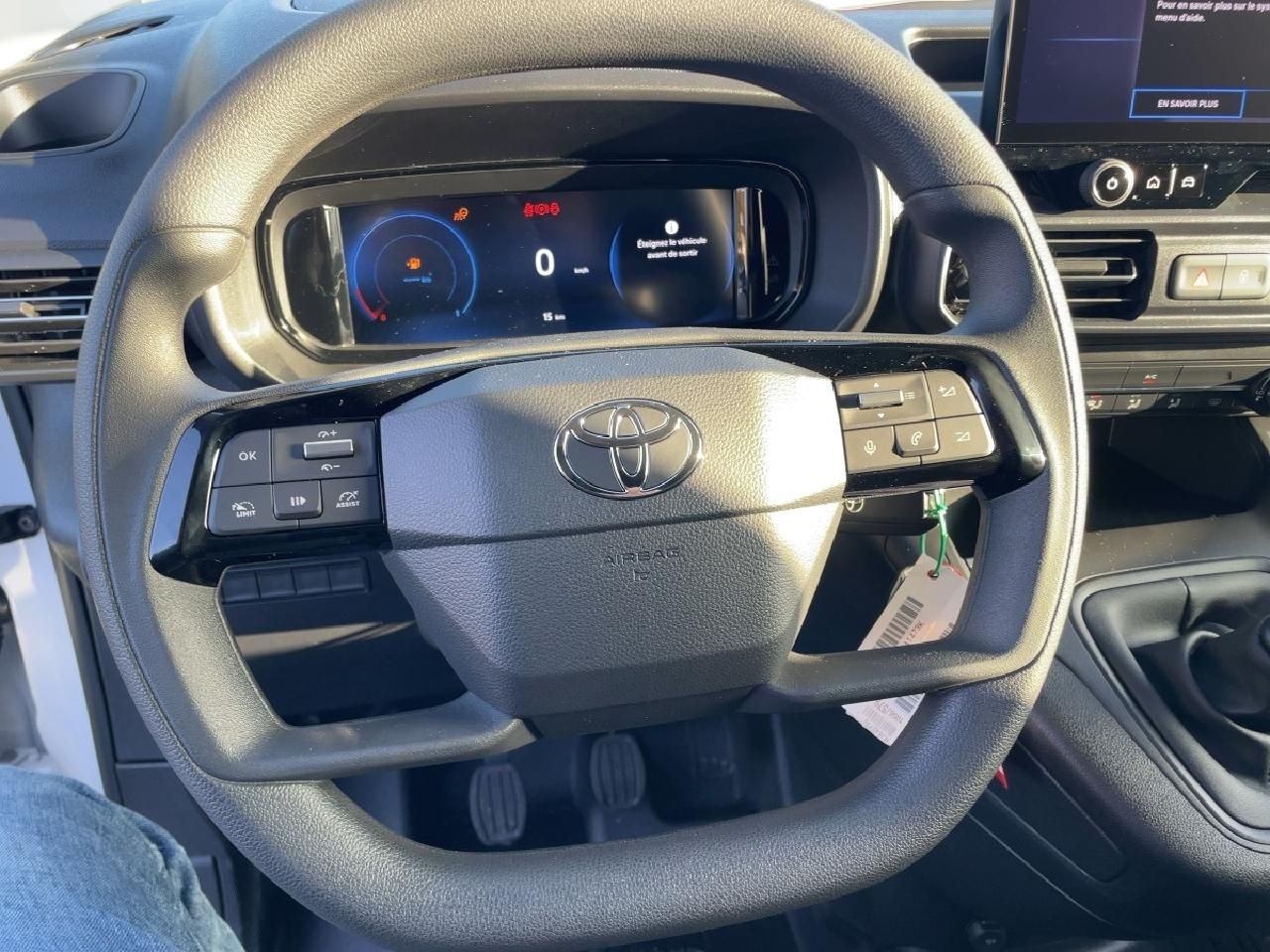 Fahrzeugabbildung Toyota Proace City 1.5D 102PS L2 Meister + Navi + Hecks