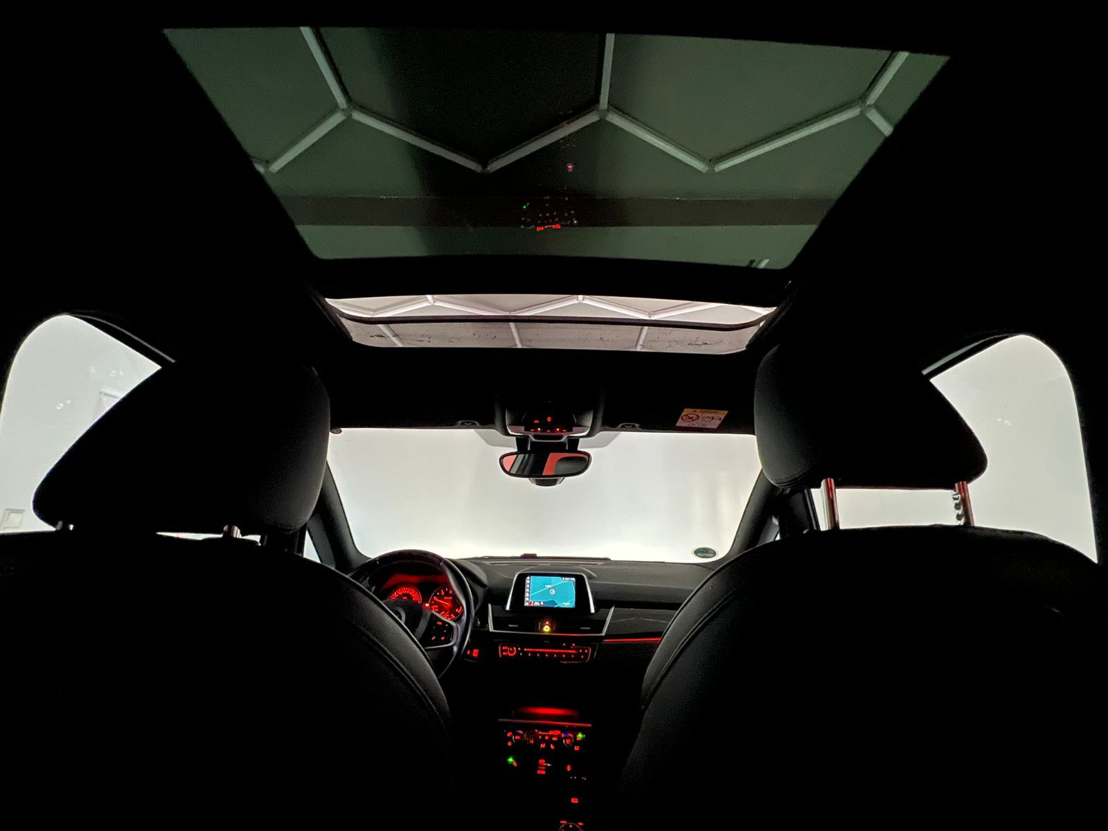 Fahrzeugabbildung BMW 218 d Gran Tourer LUXURY Line/PANO/LED/7-SITZER