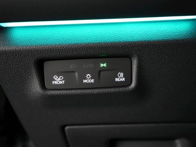 Tiguan R-LINE TDI DSG 4MOTION+ANHÄNGERKUPPLUNG+R