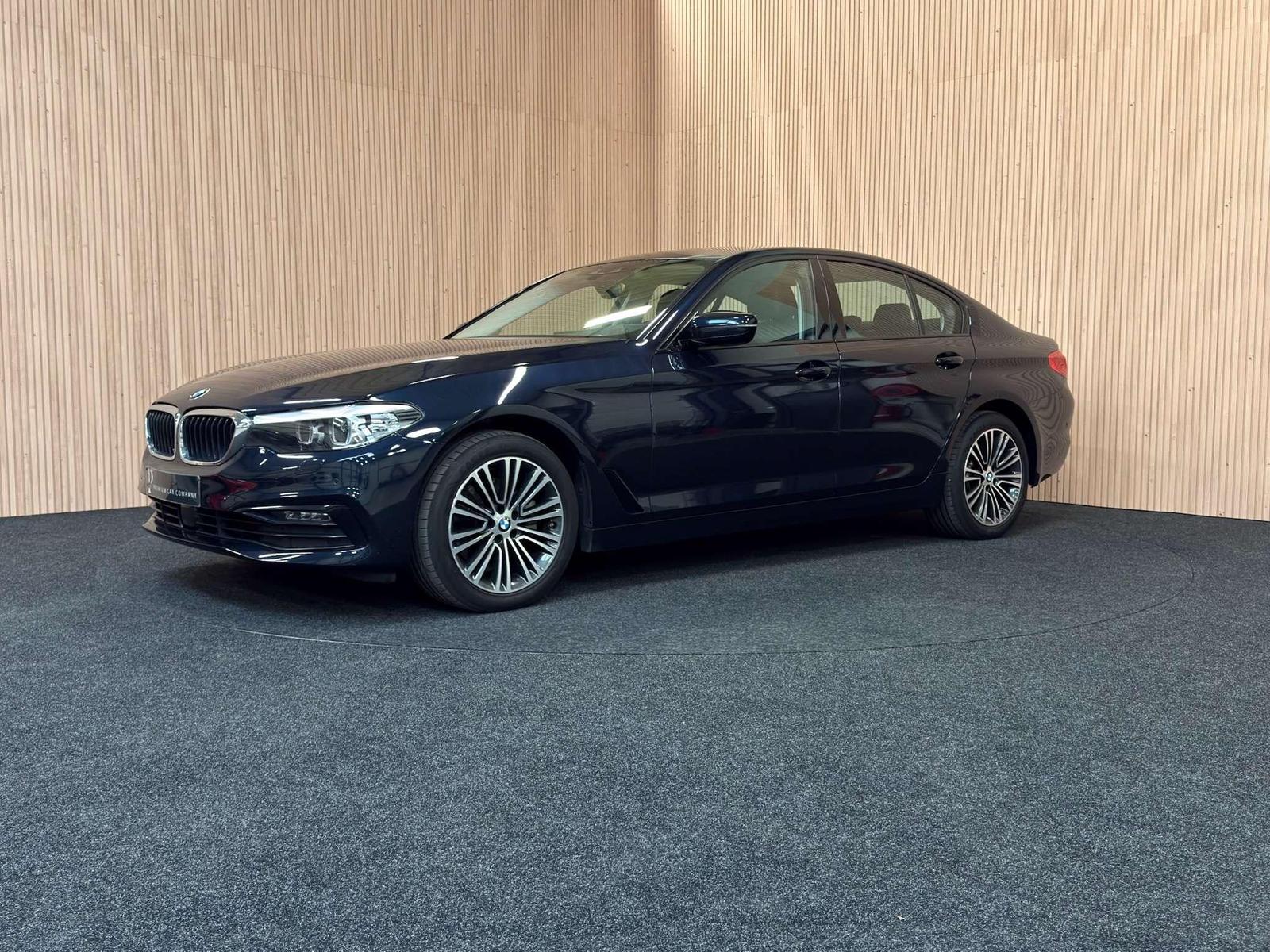 BMW 520 520d Aut. Sport Line| Verw. zetels| DAB| ACC