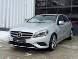 Mercedes-Benz A 180 BlueEfficiency BI-Xenon/NAVI/85.000km - Mercedes-Benz: 1.0