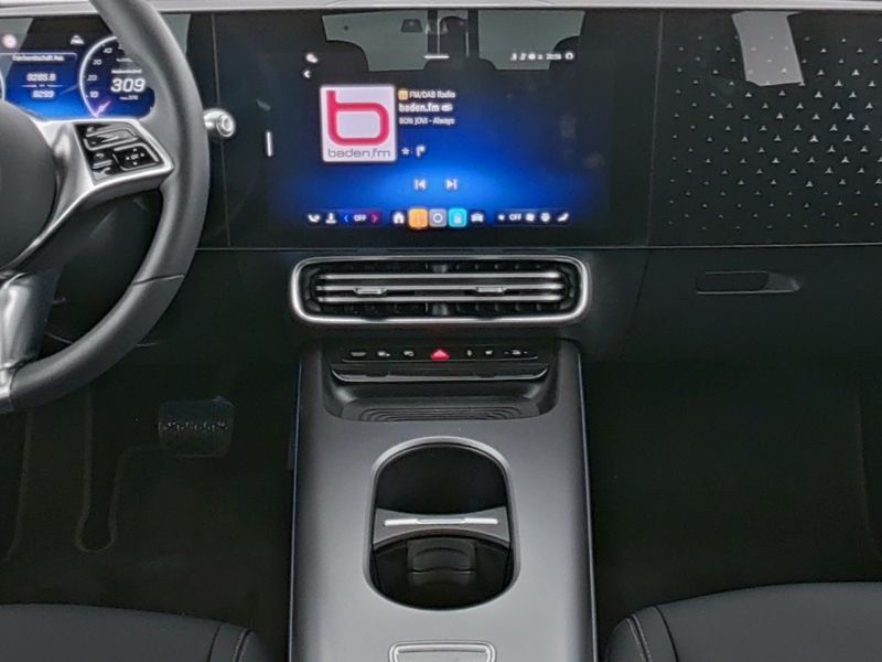 Fahrzeugabbildung Mercedes-Benz CLA 250+ EQ Progressive*Distronic*360*Totwinkel*