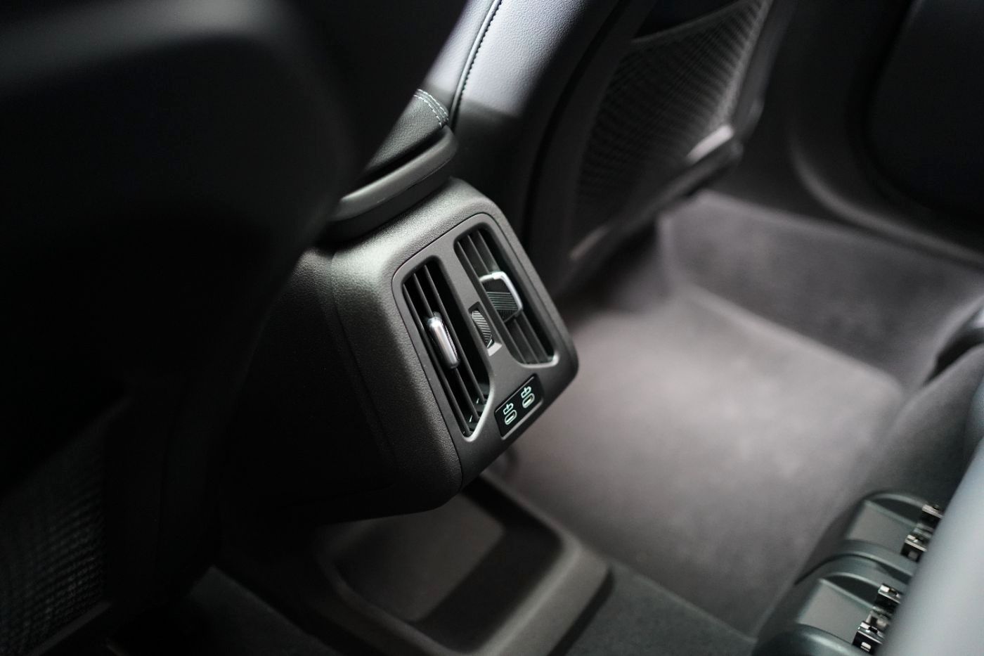 Fahrzeugabbildung BMW 223iA Active Tourer M Sport Glasdach+AHK+Head Up