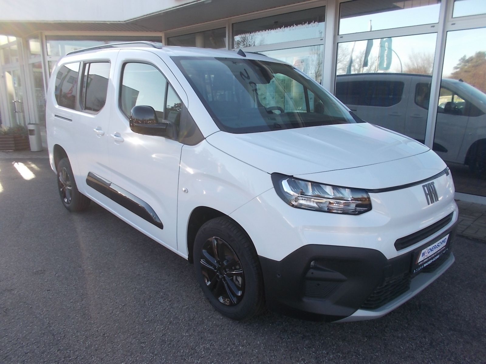 Fahrzeugabbildung Fiat Doblo 1.5 130 PS L2 Automatik AMF ROLLSTUHL