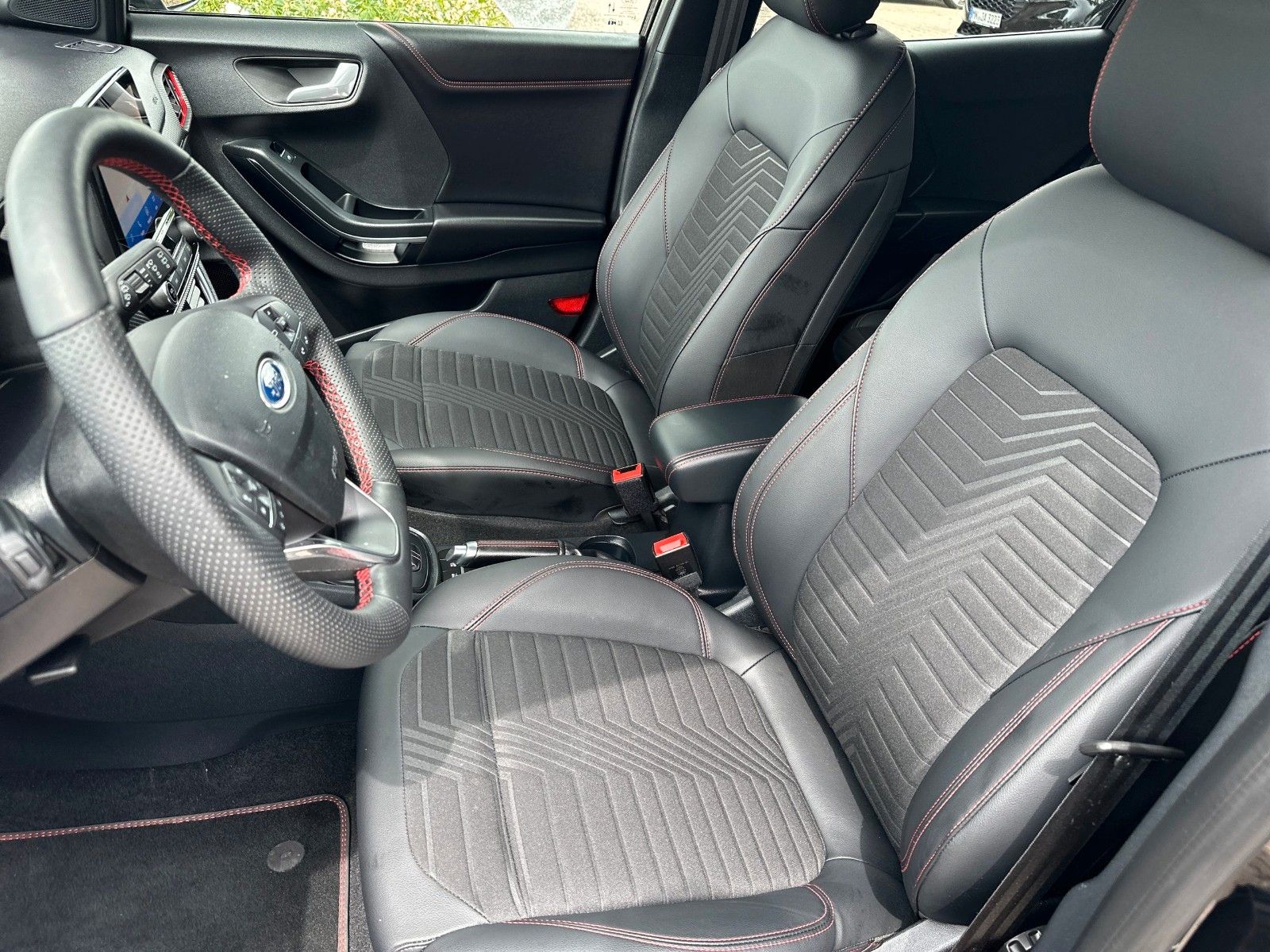 Fahrzeugabbildung Ford Puma ST-Line X Assistenz-&Winter-Paket, LED