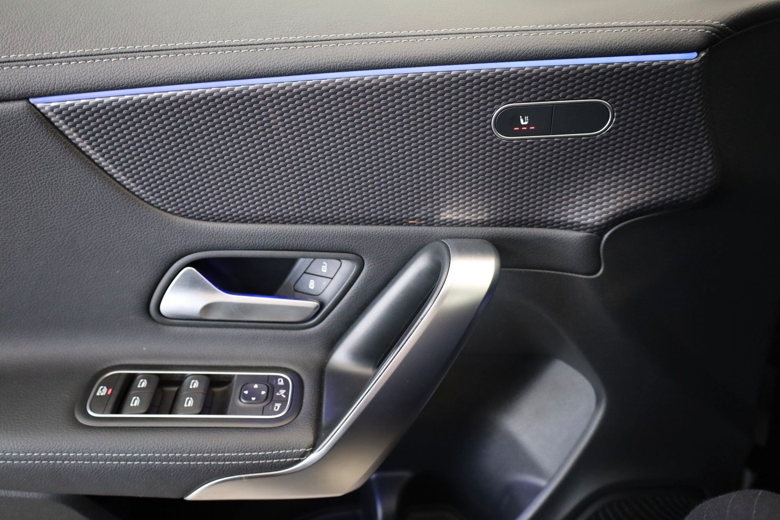 Fahrzeugabbildung Mercedes-Benz CLA 220d SB Progressive,SH,Navi,LED,Kamera +WR