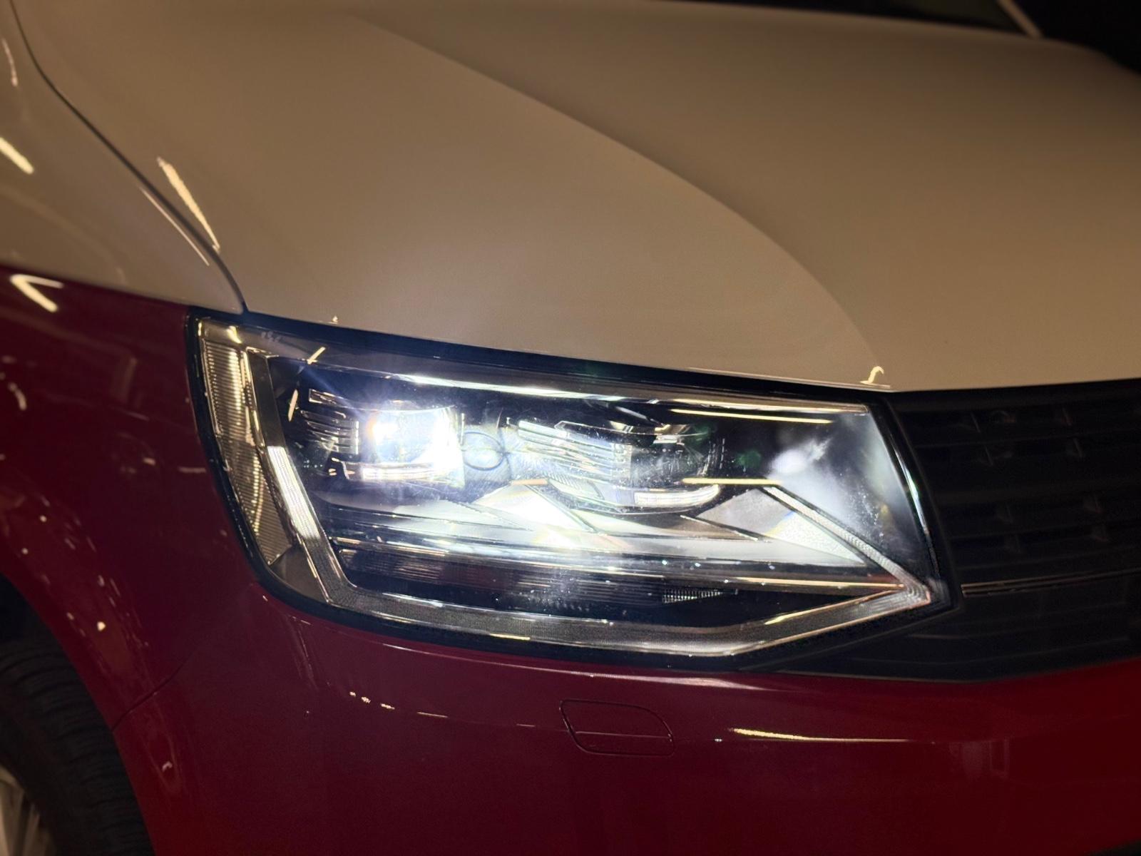 VOLKSWAGEN T6 CARAVELLE GENERATION SIX 2.0 TDI 204ch BVM Portes coulissantes 2 côtés Sièges chauffants Historique présent