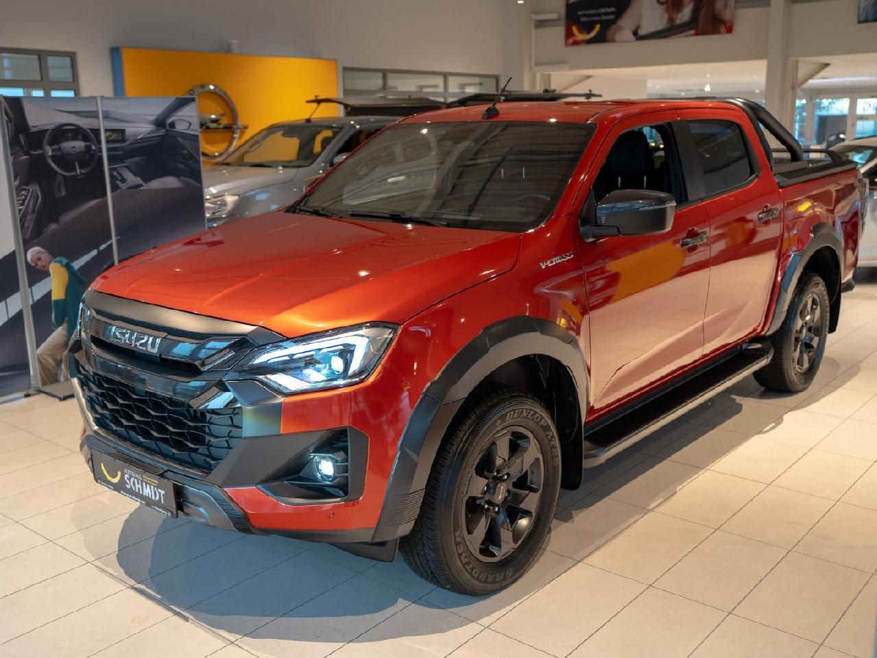 Fahrzeugabbildung Isuzu D-Max Double Cab 4WD V-CROSS - Neues Modell MJ24