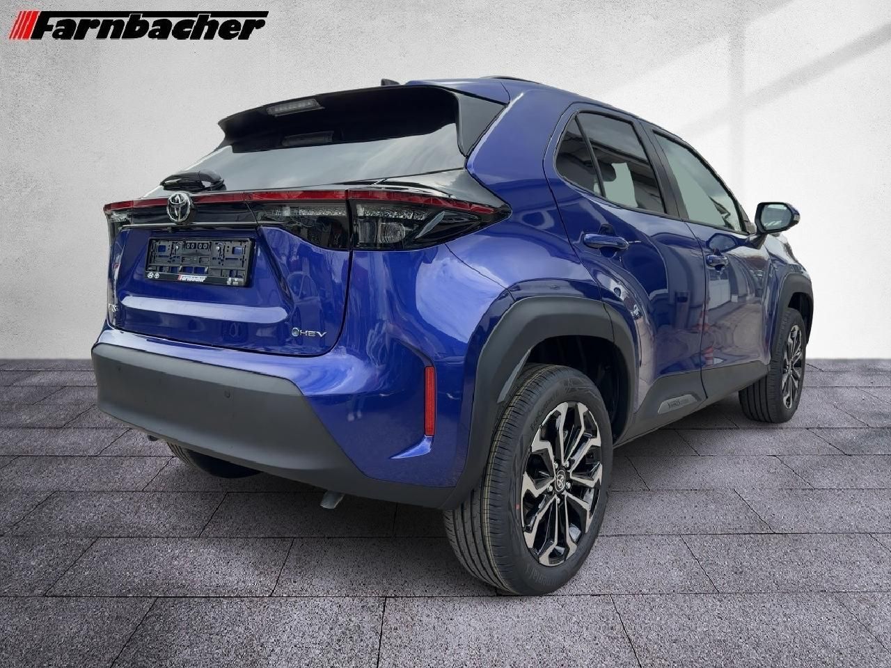 Fahrzeugabbildung Toyota Yaris Cross 1,5  Teamplayer *1,99% bis 30.6*