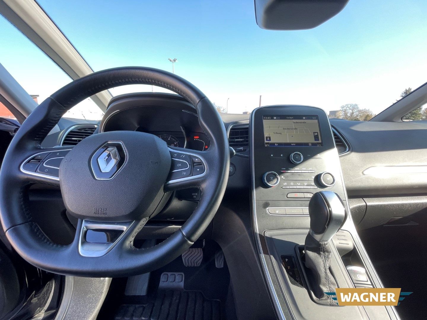 Fahrzeugabbildung Renault Scenic IV Limited Deluxe 1.3 TCe 140 Energy