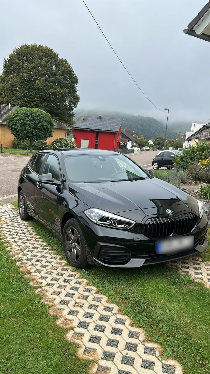 BMW BMW 116d - Gepflegter Zweitbesitz - Scheck...