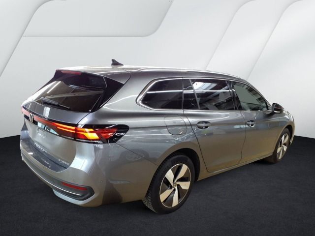 Volkswagen Passat - Bild 2