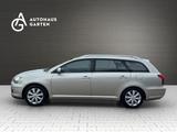 Toyota Avensis Kombi 2.0 D-4D Sol Klimaautomatik  AHK - Toyota Avensis aus 2007: Kombi