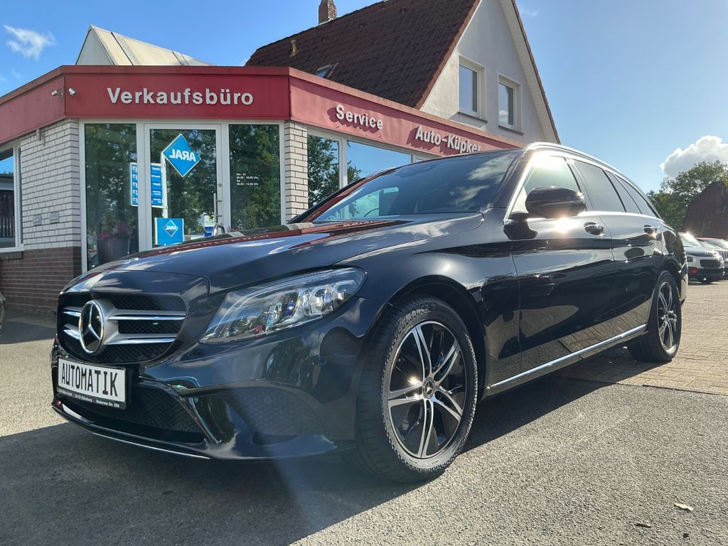 Image of Mercedes-Benz C 300