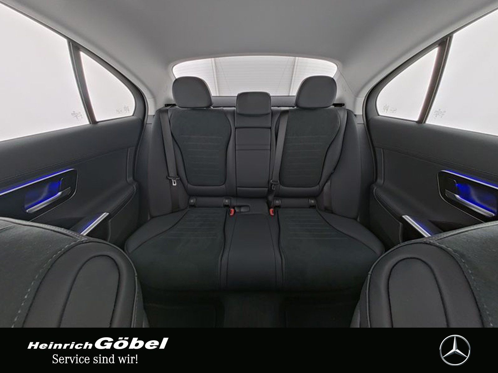 Fahrzeugabbildung Mercedes-Benz C 300 AMG+PANO+KAMERA+MEMORY+LED+SPUR.P+CARPLAY