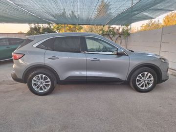 Ford Kuga - 4