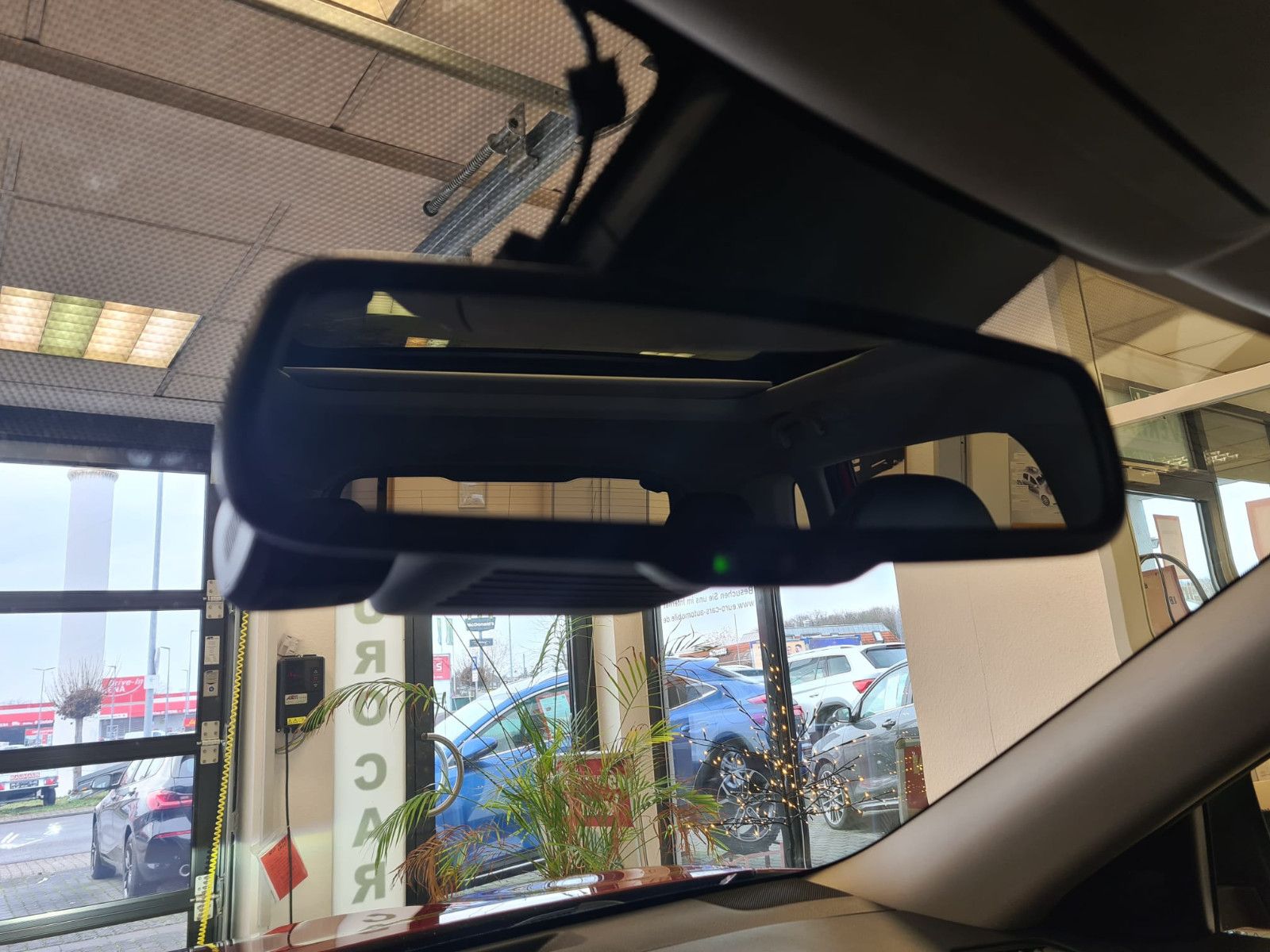 Fahrzeugabbildung Nissan X-Trail Tekna /NUR 40.TKM/SCHECKHEFT/LED/BOSE