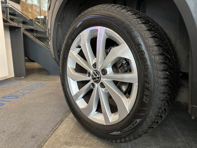 Volkswagen T-Roc Style *1. Hand*Klima*SHZ*AppConnect*DAB*BT