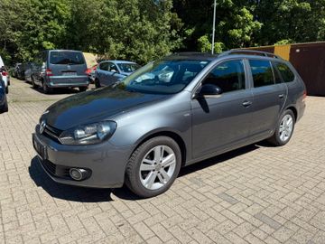 Volkswagen Golf - 1