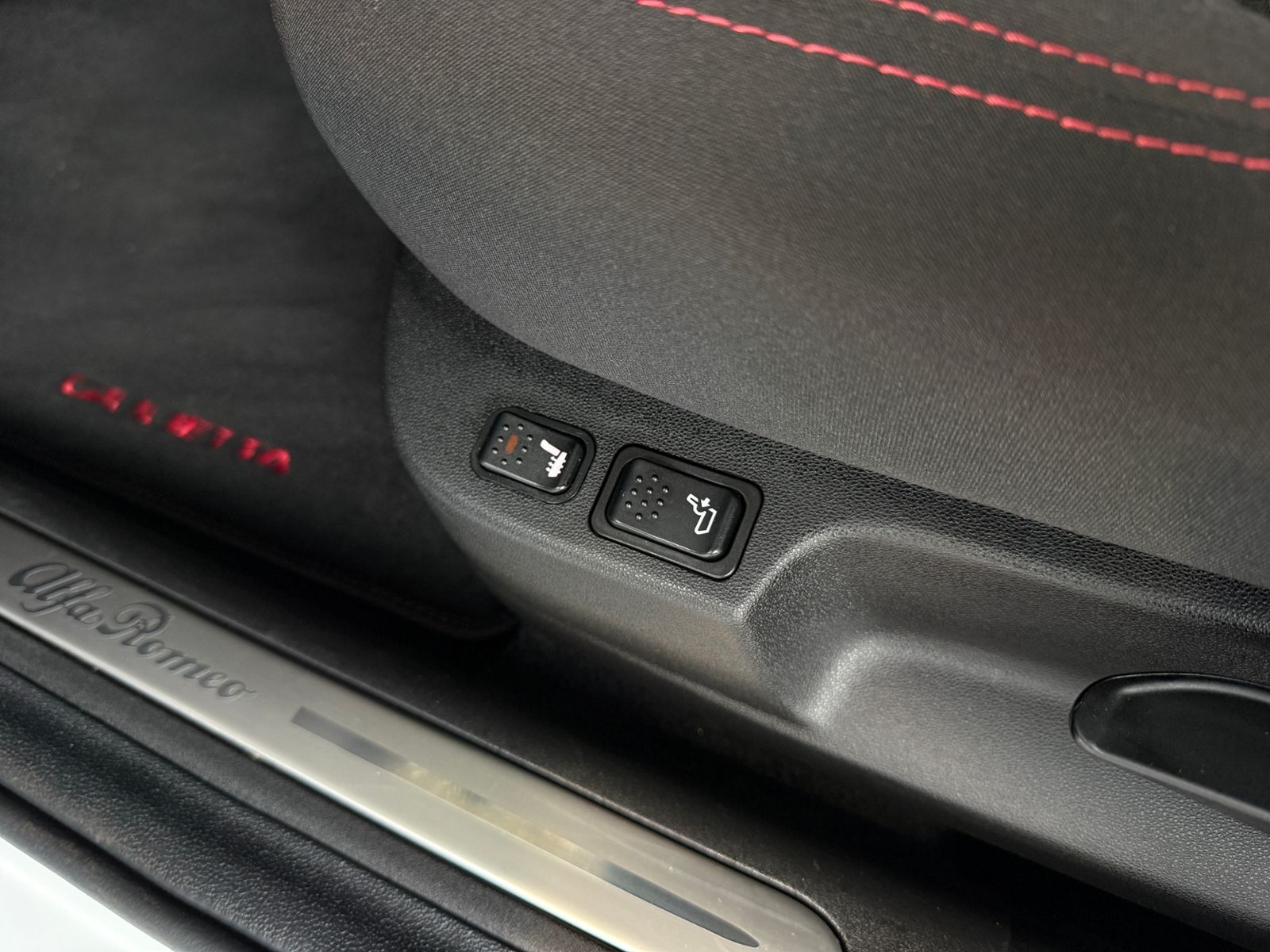 Fahrzeugabbildung Alfa Romeo Giulietta Sprint XENON NAVI ALU
