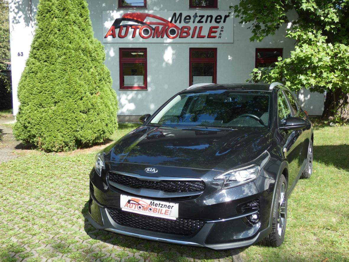 Kia XCeed 1.5 T-GDI Spirit DCT Kam Temp Klima SHZ LM
