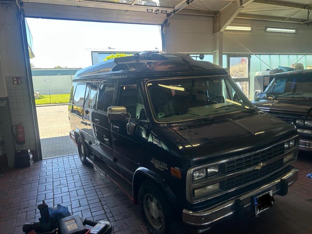 Chevrolet Chevy Van