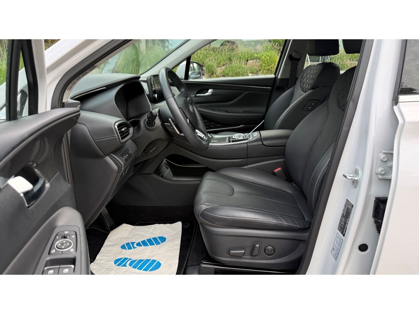 Fahrzeugabbildung Hyundai SANTA FE Trend 4WD LEDER El. PANODACH NAVI LED A